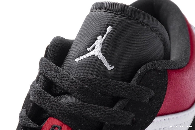 Low 553558-116 Black Toe Jordan  1 0201